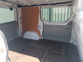 Opel Vivaro 2.5 CDTI | Auto.bg — изображение 10 Opel Vivaro 2.5 CDTI | Auto.bg — изображение 10