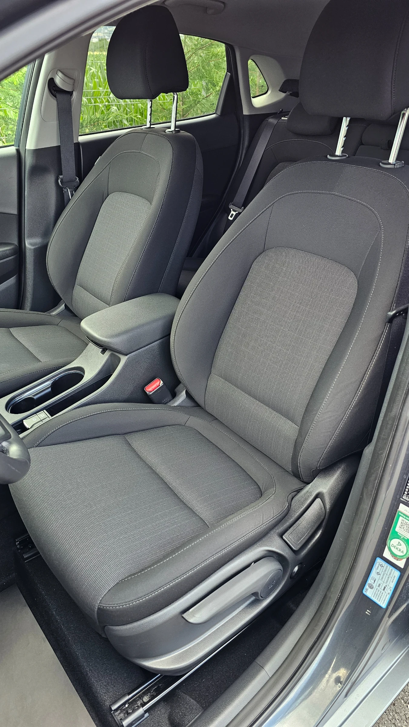 Hyundai Kona Germany* Aut.* HUD* LED* Keyless GO - изображение 7 | Auto.bg Hyundai Kona Germany* Aut.* HUD* LED* Keyless GO - изображение 7