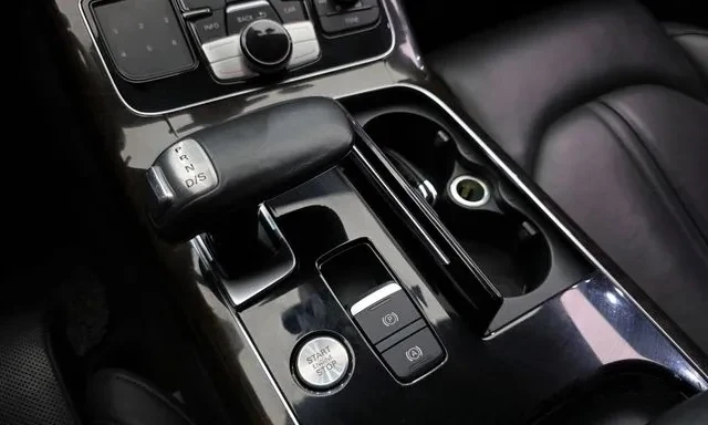 Audi A8 4.2TDI 160 000км.!!! - изображение 8 | Auto.bg Audi A8 4.2TDI 160 000км.!!! - изображение 8