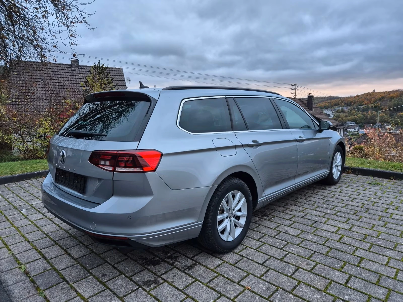 VW Passat Variant Assist KAM Business ACC Navi LED #iCarbg - изображение 5 | Auto.bg VW Passat Variant Assist KAM Business ACC Navi LED #iCarbg - изображение 5