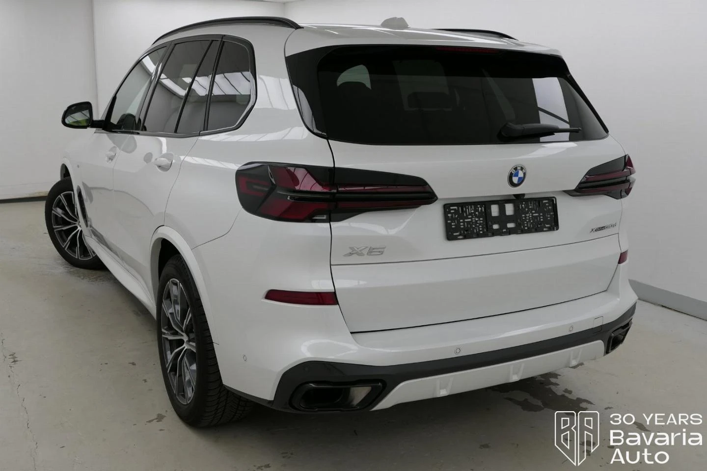 BMW X5 30d xDrive M Sport Paket Sportautomatic - изображение 2 | Auto.bg BMW X5 30d xDrive M Sport Paket Sportautomatic - изображение 2