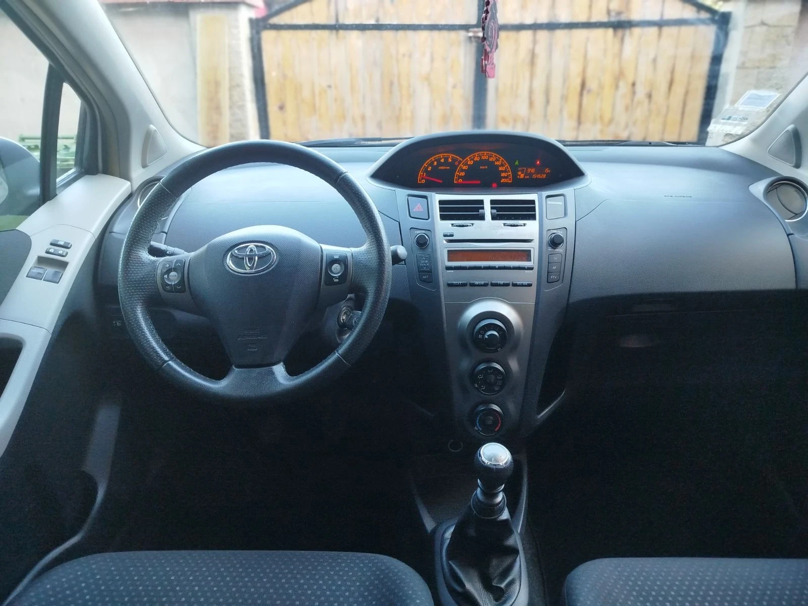 Toyota Yaris 1.4 D4D - изображение 10 | Auto.bg Toyota Yaris 1.4 D4D - изображение 10