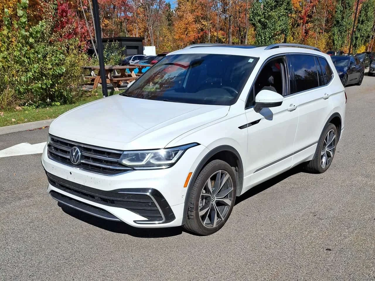 VW Tiguan * Highline R Line * CARFAX * | Auto.bg — изображение 1 VW Tiguan * Highline R Line * CARFAX * | Auto.bg — изображение 1