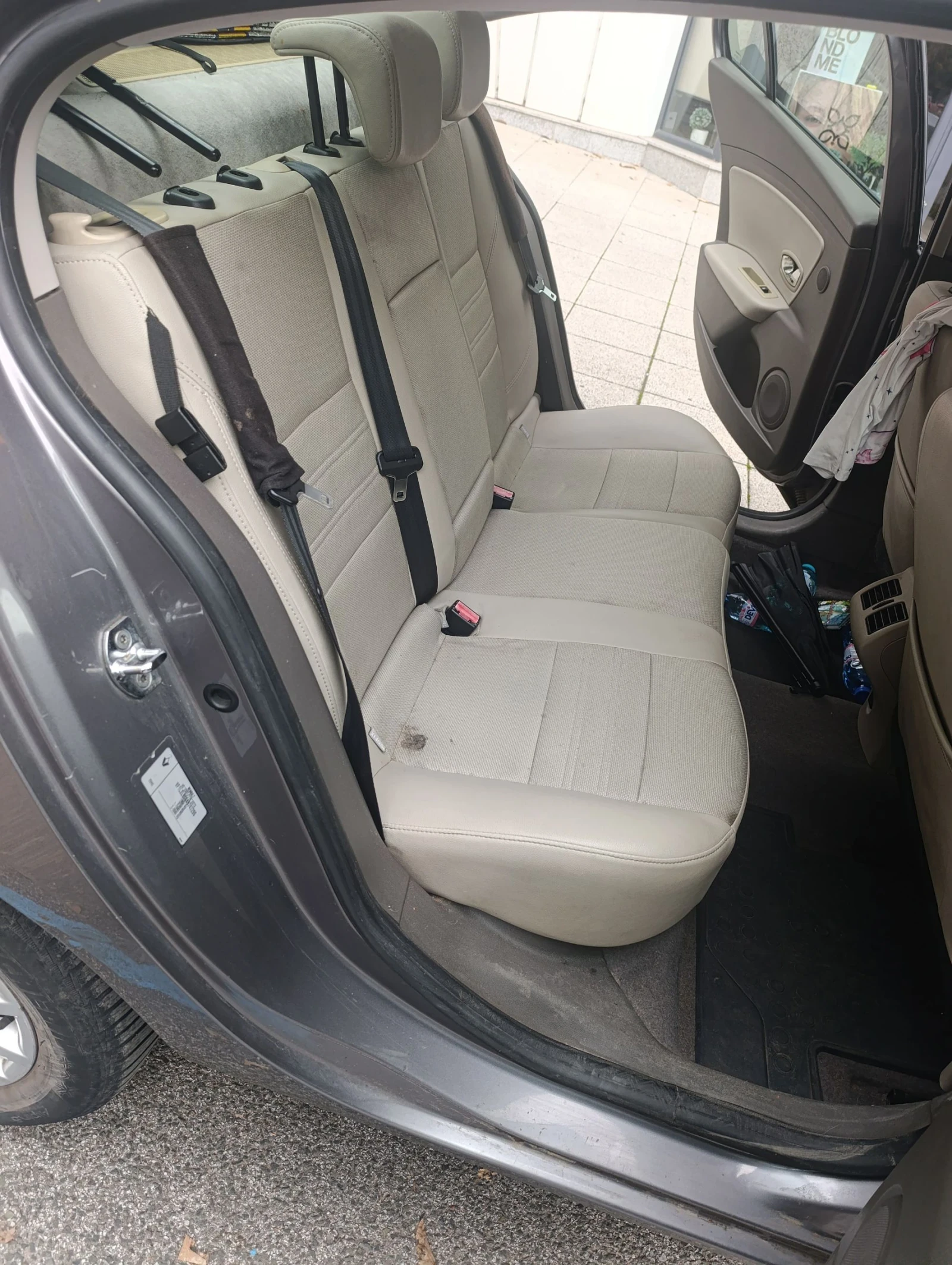 Renault Fluence 1.6 DCI  - изображение 9 | Auto.bg Renault Fluence 1.6 DCI  - изображение 9