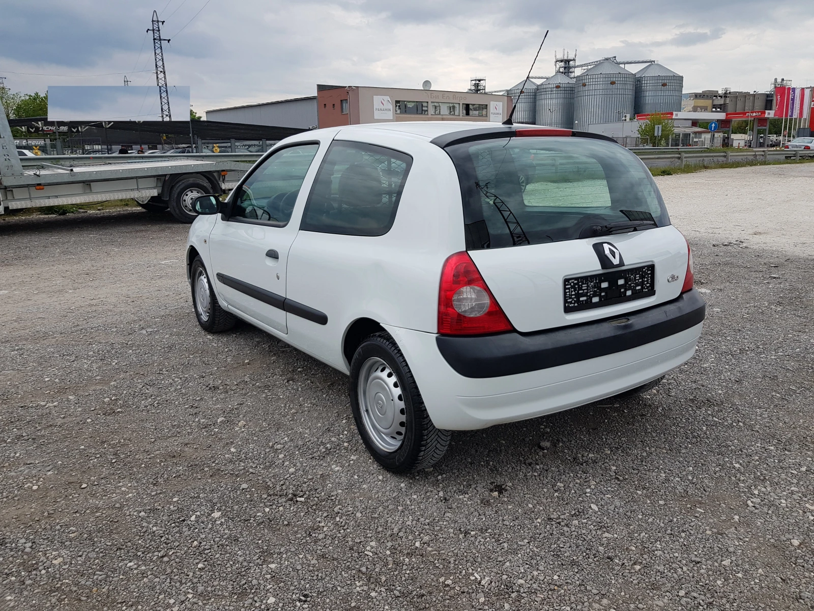 Renault Clio 1.5 dci - 65 к.с. ИТАЛИЯ  - изображение 7 | Auto.bg Renault Clio 1.5 dci - 65 к.с. ИТАЛИЯ  - изображение 7