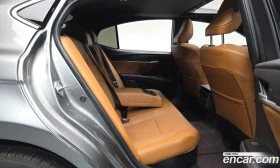Toyota Camry 2.5 XLE Hybrid | Auto.bg — изображение 16 Toyota Camry 2.5 XLE Hybrid | Auto.bg — изображение 16