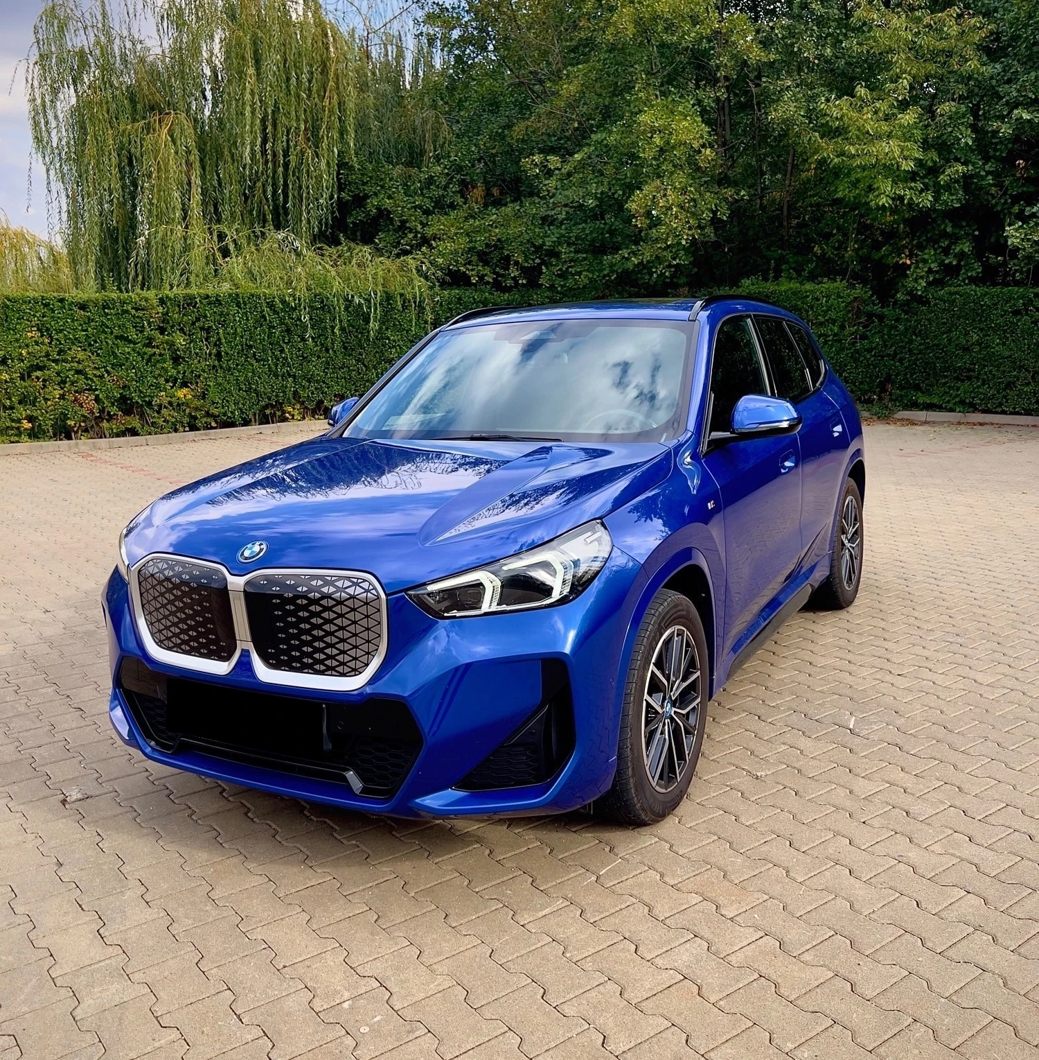 BMW iX1 eDrive20 M-Sport | Auto.bg — изображение 1 BMW iX1 eDrive20 M-Sport | Auto.bg — изображение 1