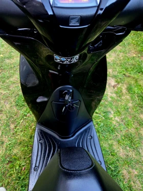 Honda Sh 125i , ABS, START-STOP, TC, LED , KEYLESS GO , TOP | Auto.bg — изображение 9 Honda Sh 125i , ABS, START-STOP, TC, LED , KEYLESS GO , TOP | Auto.bg — изображение 9