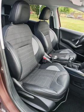 Peugeot 2008 * УНИКАТ * 1.6HDI * ALLURE * НЕРАЗЛИЧИМ ОТ НОВ * | Auto.bg — изображение 10 Peugeot 2008 * УНИКАТ * 1.6HDI * ALLURE * НЕРАЗЛИЧИМ ОТ НОВ * | Auto.bg — изображение 10