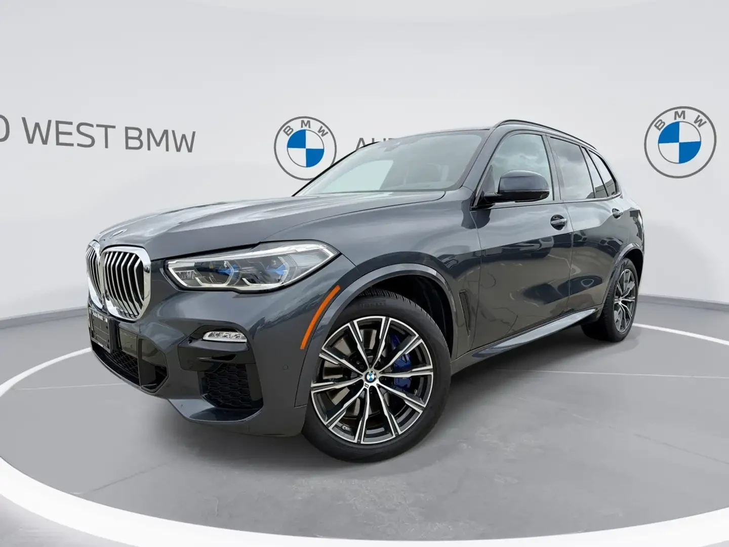 BMW X5 xD40i/HK/ЛАЗЕРИ/ВЪЗДУХ/КРИСТАЛ/ОБДУХВАНЕ/ПАНО/360 | Auto.bg — изображение 1 BMW X5 xD40i/HK/ЛАЗЕРИ/ВЪЗДУХ/КРИСТАЛ/ОБДУХВАНЕ/ПАНО/360 | Auto.bg — изображение 1