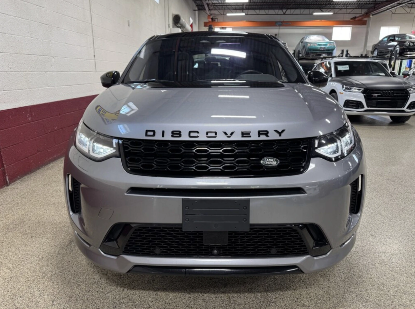 Land Rover Discovery Sport P250 R-Dynamic S 4x4 * PANO* * MERIDIAN*  - изображение 7 | Auto.bg Land Rover Discovery Sport P250 R-Dynamic S 4x4 * PANO* * MERIDIAN*  - изображение 7