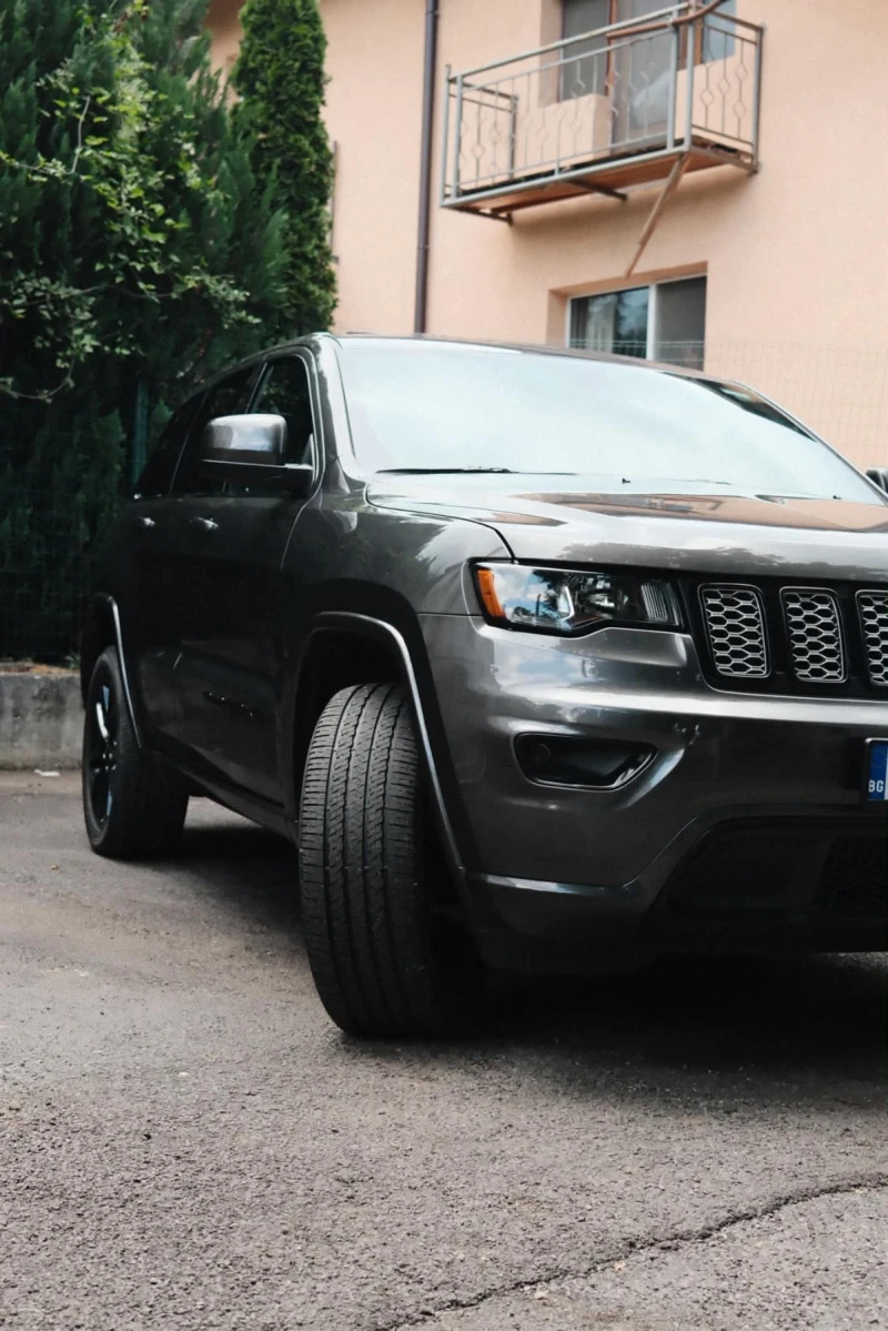 Jeep Grand cherokee 4x4 | Altitude | 24000 KM | КАТО НОВ - 19900 € / 38921.02 лв. - 79078862 1 | Car24.bg Jeep Grand cherokee 4x4 | Altitude | 24000 KM | КАТО НОВ - 19900 € / 38921.02 лв. - 79078862 1