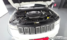 Jeep Grand cherokee 3.6 SUMMIT HARMON KARDON/PANORAMA/360CAM | Auto.bg — изображение 5 Jeep Grand cherokee 3.6 SUMMIT HARMON KARDON/PANORAMA/360CAM | Auto.bg — изображение 5