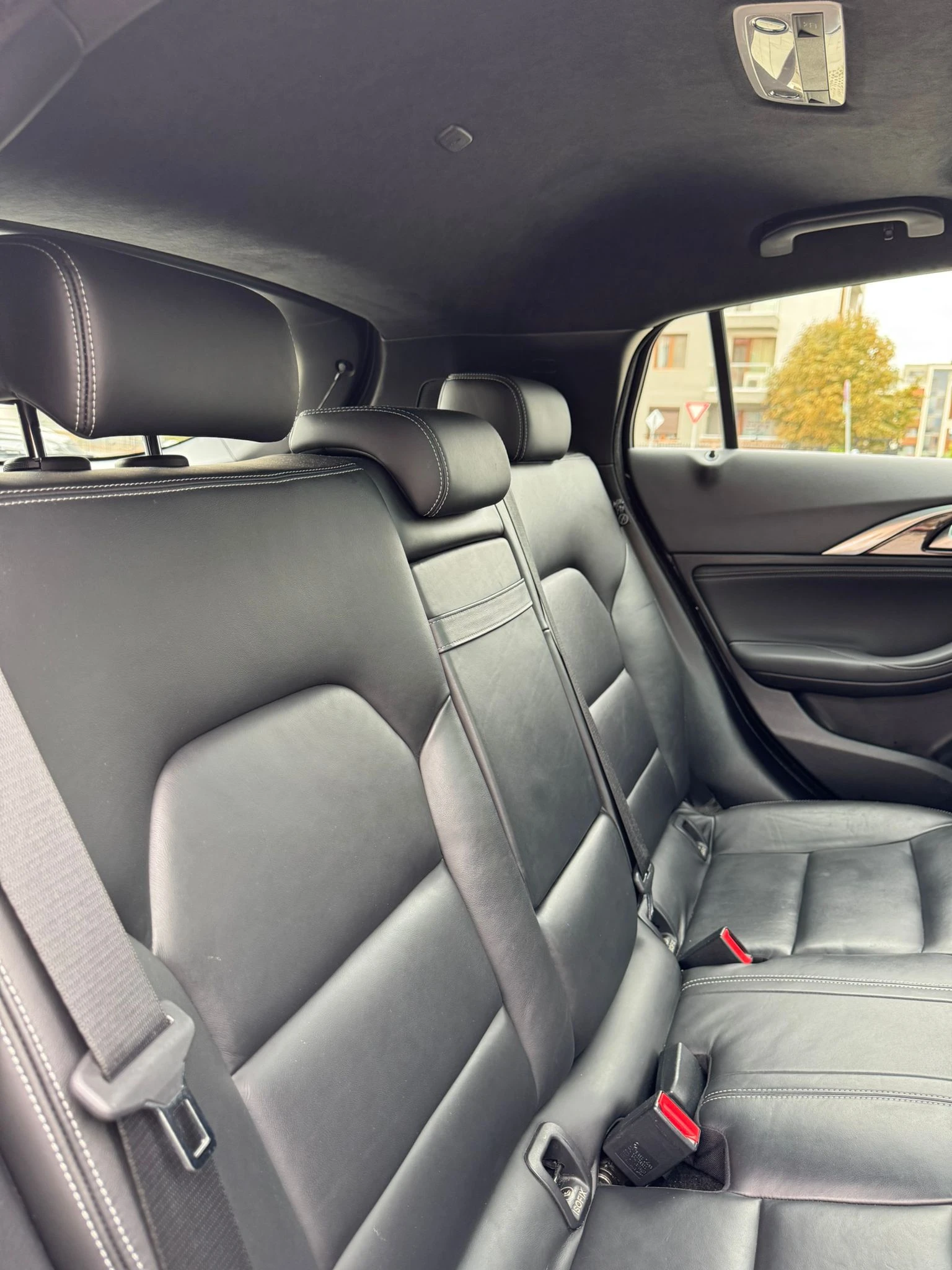 Infiniti QX30 4x4, BOSE, FULL - изображение 9 | Auto.bg Infiniti QX30 4x4, BOSE, FULL - изображение 9