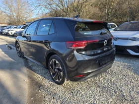 Обява за продажба на VW ID.3 PRO 150KW 62KWH Самопаркиране Гаранция Лизинг