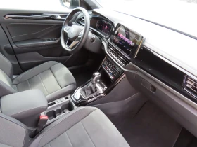 VW T-Roc undefined | Auto.bg — изображение 6 VW T-Roc undefined | Auto.bg — изображение 6