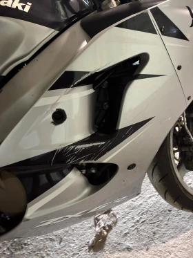 Kawasaki Zxr 600 | Auto.bg — изображение 15 Kawasaki Zxr 600 | Auto.bg — изображение 15