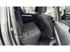 Toyota Hilux 2.4 D-4D CVT EXECUTIVE AWD | Auto.bg — изображение 7 Toyota Hilux 2.4 D-4D CVT EXECUTIVE AWD | Auto.bg — изображение 7