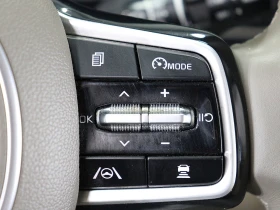 Kia Carnival ПОДГРЕВИ | ОБДУХВАНЕ | КАМЕРА - 15500 € / 30315.36 лв. - 20531468 9 | Car24.bg Kia Carnival ПОДГРЕВИ | ОБДУХВАНЕ | КАМЕРА - 15500 € / 30315.36 лв. - 20531468 9