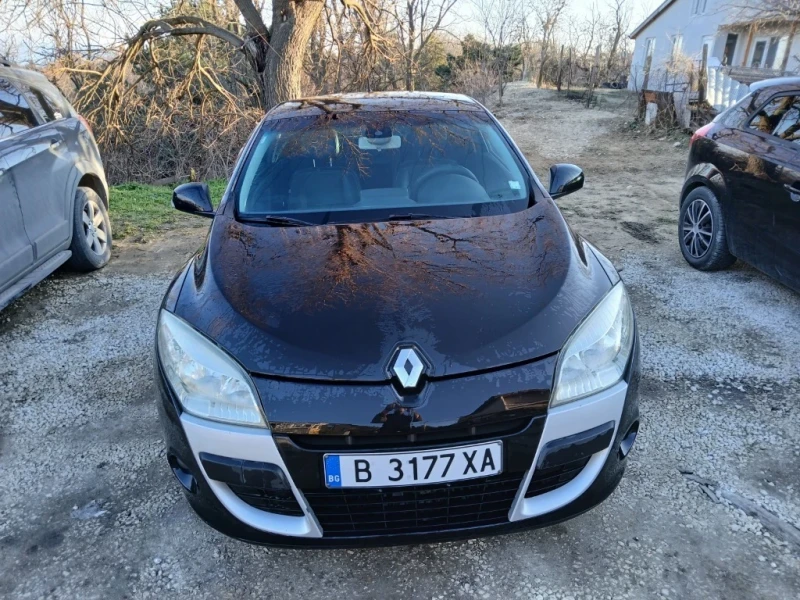 Renault Megane Coupe - 3600 € / 7040.99 лв. - 91140562 1 | Car24.bg Renault Megane Coupe - 3600 € / 7040.99 лв. - 91140562 1