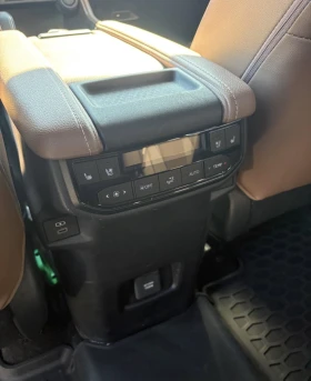 Toyota Grand Highlander HYBRID PLATINUM ОБДУХВАНЕ ОТЗАД HUD 360 AWD | Auto.bg — изображение 10 Toyota Grand Highlander HYBRID PLATINUM ОБДУХВАНЕ ОТЗАД HUD 360 AWD | Auto.bg — изображение 10