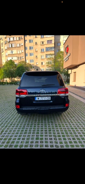 Toyota Land cruiser 5.7 - 91000 € / 177980.53 лв. - 54082300 5 | Car24.bg Toyota Land cruiser 5.7 - 91000 € / 177980.53 лв. - 54082300 5