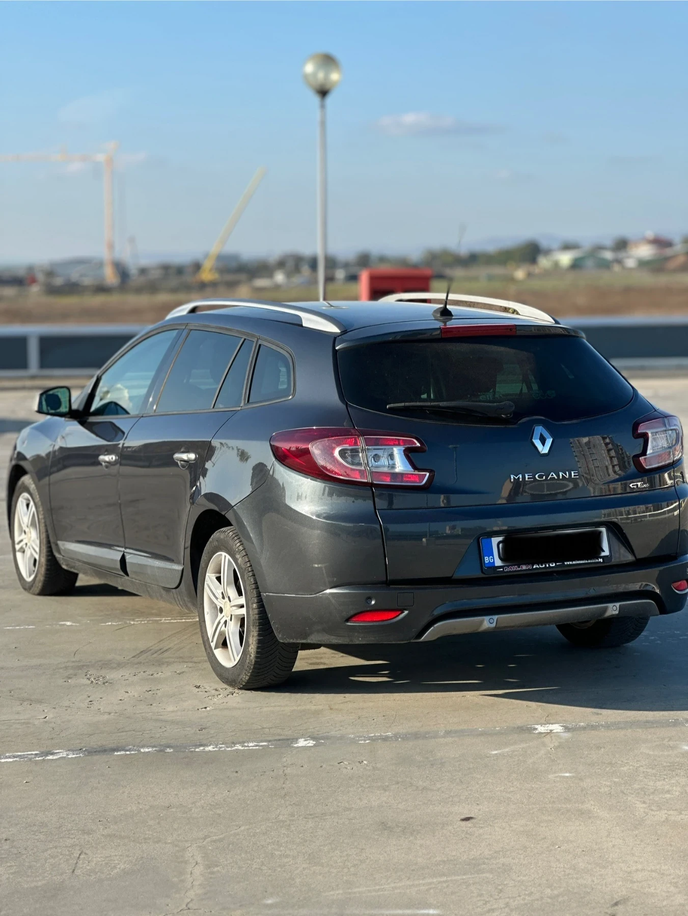 Renault Megane GT-Line 1.5dci - изображение 6 | Auto.bg Renault Megane GT-Line 1.5dci - изображение 6