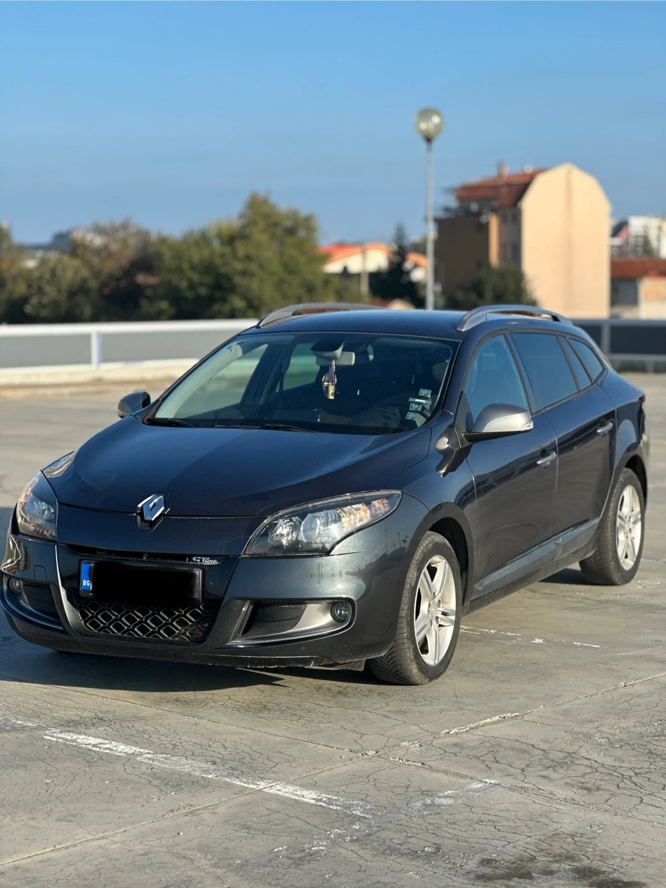 Renault Megane GT-Line 1.5dci - изображение 2 | Auto.bg Renault Megane GT-Line 1.5dci - изображение 2