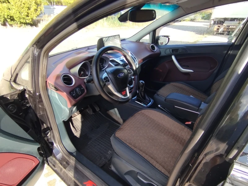 Ford Fiesta 1, 6 TDCI MK7 - 4100 € - 17851312 1 | Car24.bg Ford Fiesta 1, 6 TDCI MK7 - 4100 € - 17851312 1