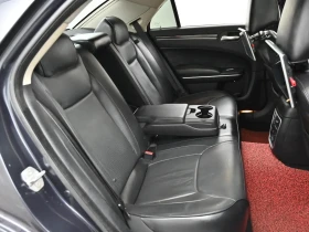 Chrysler 300c undefined | Auto.bg — изображение 12 Chrysler 300c undefined | Auto.bg — изображение 12