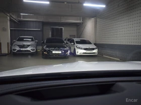 Mercedes-Benz E 350 AMG* LINE* 4MATIC* BURMESTER* ДИСТРОНИК* ХЕДЪП* 36 | Auto.bg — изображение 9 Mercedes-Benz E 350 AMG* LINE* 4MATIC* BURMESTER* ДИСТРОНИК* ХЕДЪП* 36 | Auto.bg — изображение 9
