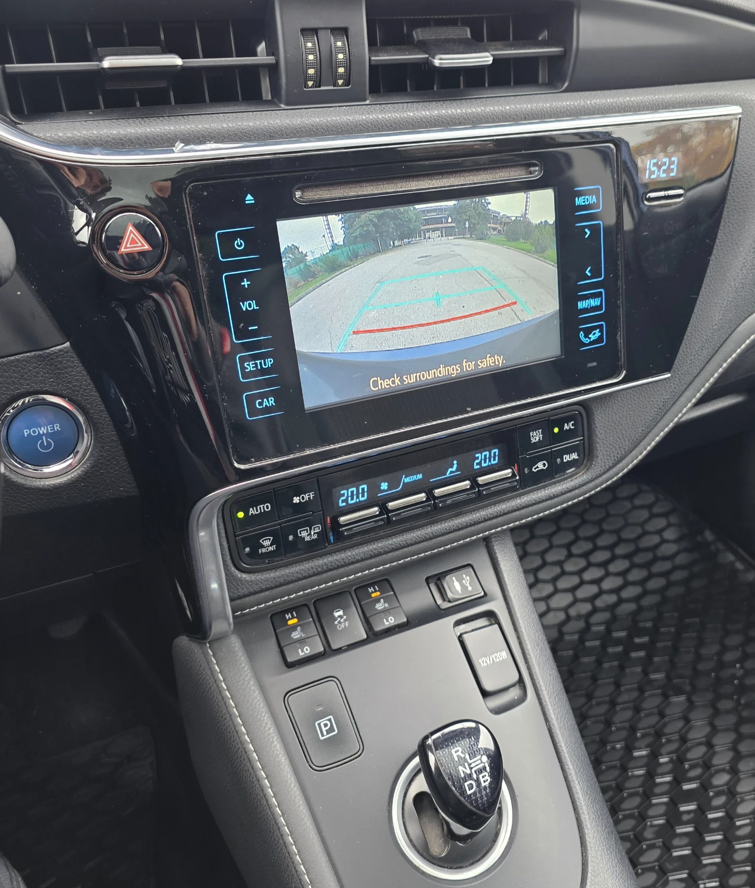 Toyota Auris Hybrid LED - изображение 10 | Auto.bg Toyota Auris Hybrid LED - изображение 10