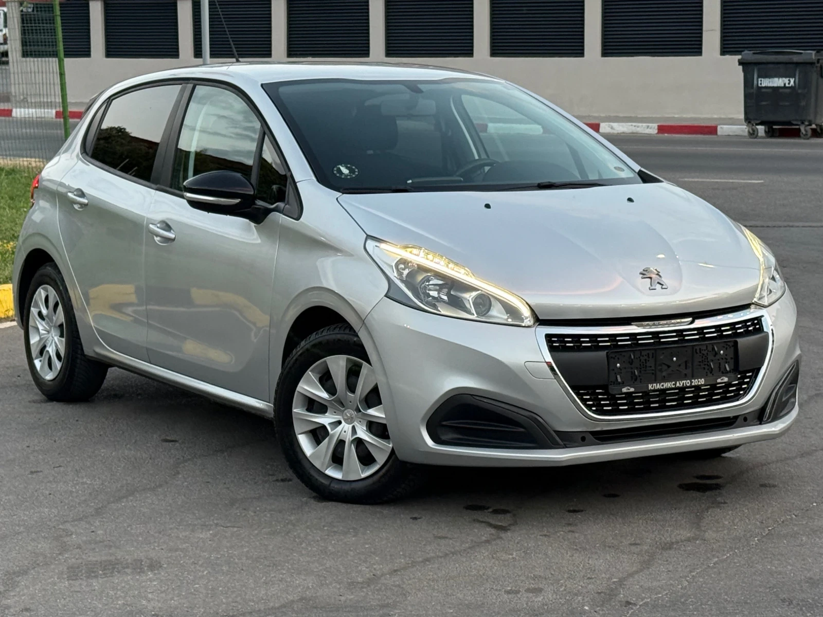 Peugeot 208 1.6HDI GT/Нави/Лед/Климатроник | Auto.bg — изображение 1 Peugeot 208 1.6HDI GT/Нави/Лед/Климатроник | Auto.bg — изображение 1