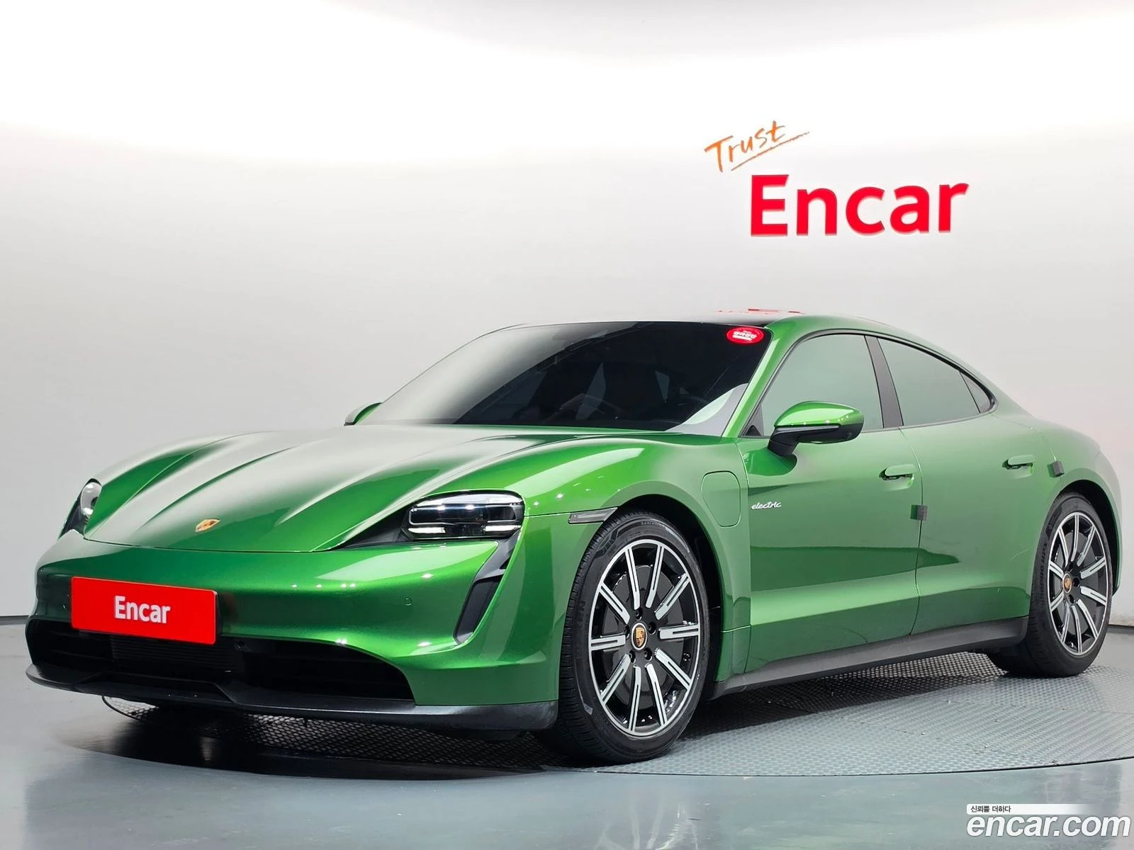 Porsche Taycan Base | Auto.bg — изображение 1 Porsche Taycan Base | Auto.bg — изображение 1