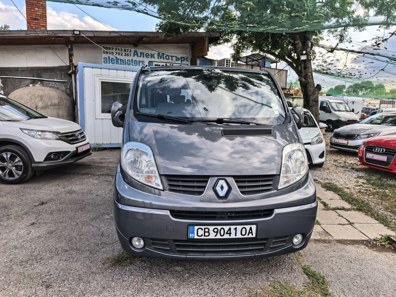 Renault Trafic 2.5 DCI LUX | Auto.bg — изображение 1 Renault Trafic 2.5 DCI LUX | Auto.bg — изображение 1