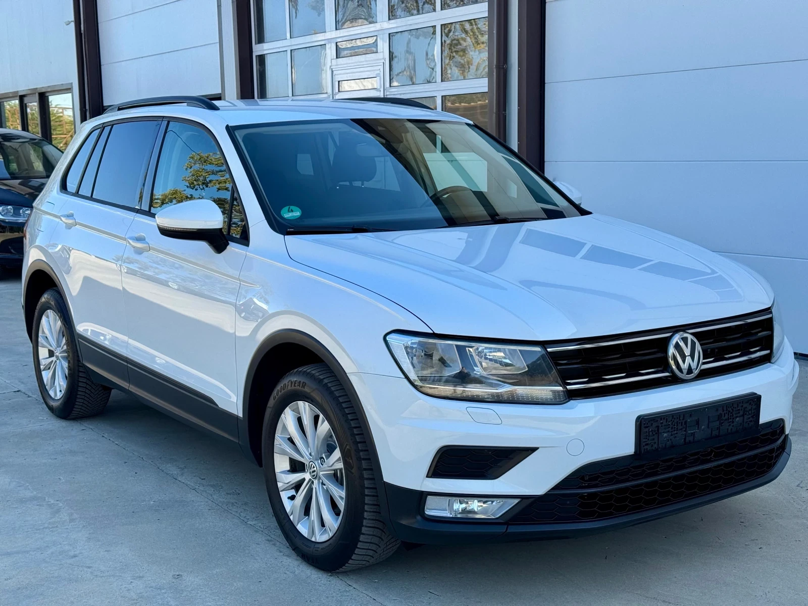 VW Tiguan * 2.0TDI* DSG* 4x4* NAVI* 2016г* | Auto.bg — изображение 1 VW Tiguan * 2.0TDI* DSG* 4x4* NAVI* 2016г* | Auto.bg — изображение 1