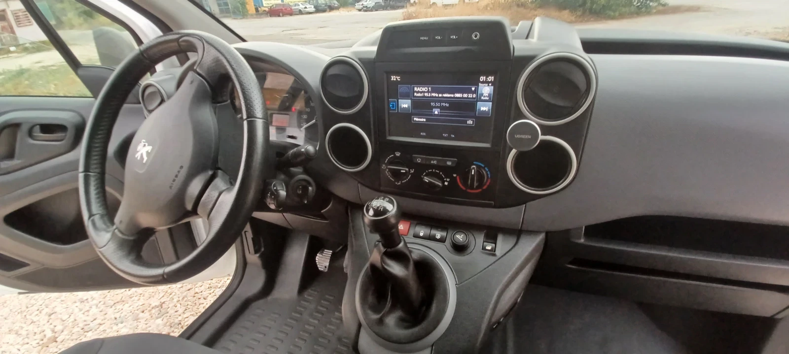 Peugeot Partner 1.6HDI - изображение 10 | Auto.bg Peugeot Partner 1.6HDI - изображение 10