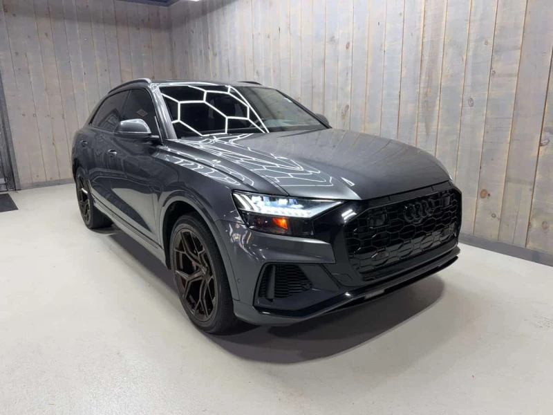 Audi Q8 * 55 TFSI TECHNIK| S LINE| BLACK OPTICS * CARFAX * - 25800 € - 53162314 1 | Car24.bg Audi Q8 * 55 TFSI TECHNIK| S LINE| BLACK OPTICS * CARFAX * - 25800 € - 53162314 1
