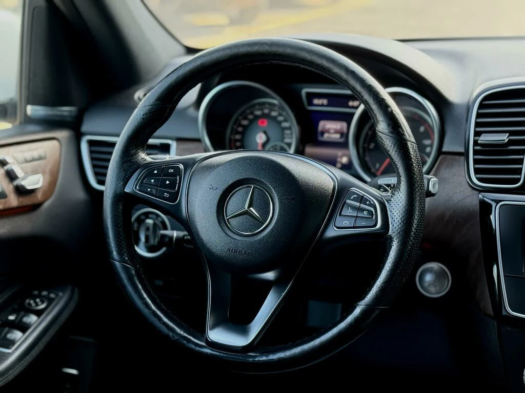 Mercedes-Benz GLE 350 * АВТО КРЕДИТ* ЦЕНА ДО БГ * СЕРВИЗНА ИСТОРИЯ *  - изображение 10 | Auto.bg Mercedes-Benz GLE 350 * АВТО КРЕДИТ* ЦЕНА ДО БГ * СЕРВИЗНА ИСТОРИЯ *  - изображение 10