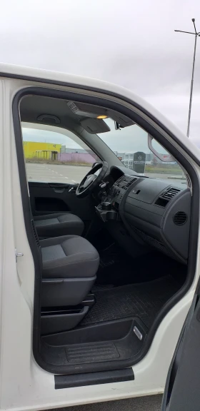 VW Caravelle T5 Carravele | Auto.bg — изображение 7 VW Caravelle T5 Carravele | Auto.bg — изображение 7
