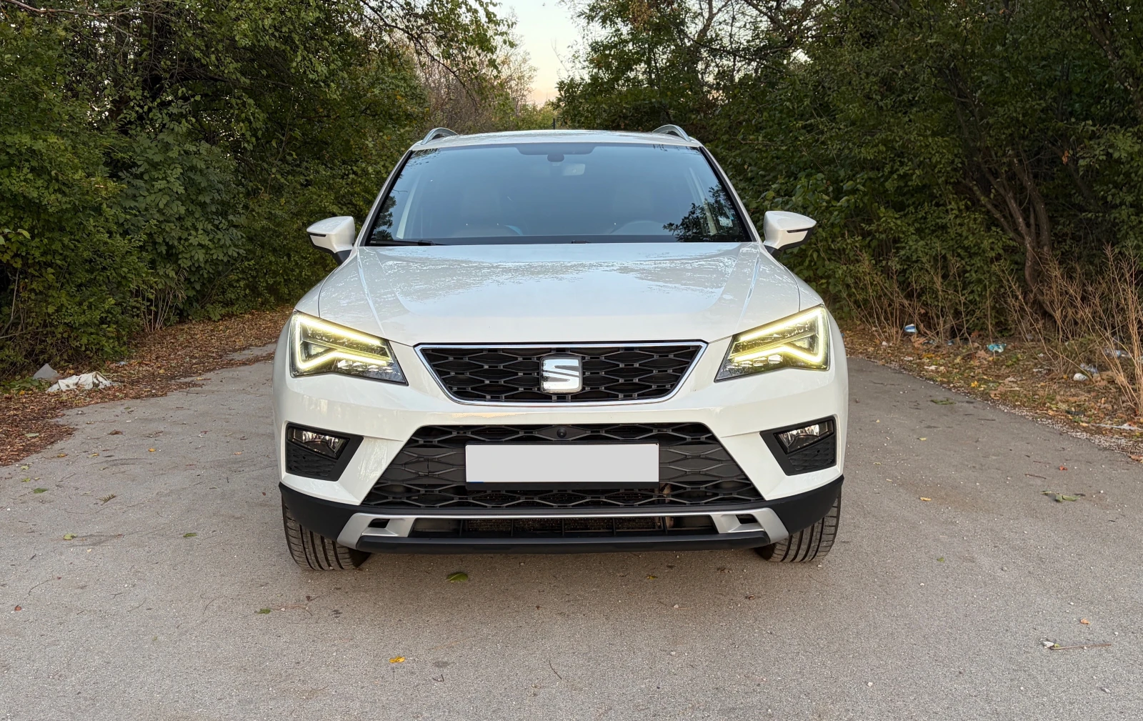 Seat Ateca 4x4 2.0TDI 190кс Xcellence ACC Панорама Теглич - изображение 9 | Auto.bg Seat Ateca 4x4 2.0TDI 190кс Xcellence ACC Панорама Теглич - изображение 9