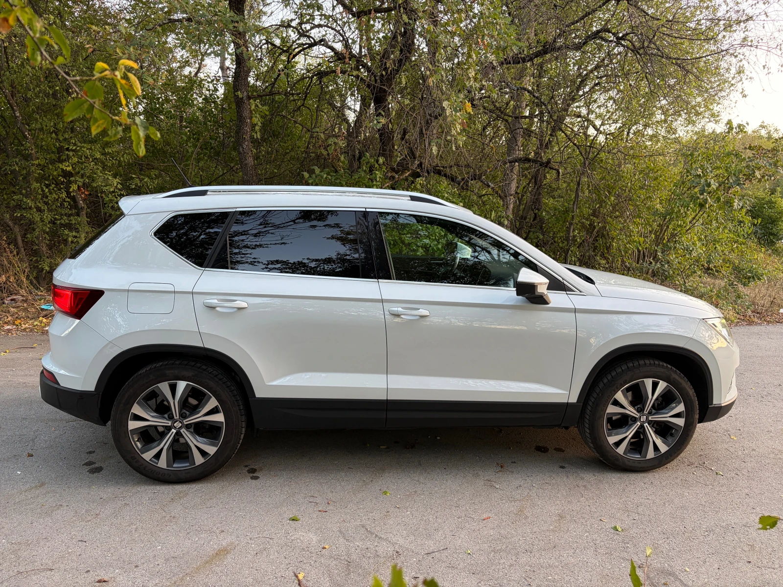 Seat Ateca 4x4 2.0TDI 190кс Xcellence ACC Панорама Теглич - изображение 7 | Auto.bg Seat Ateca 4x4 2.0TDI 190кс Xcellence ACC Панорама Теглич - изображение 7