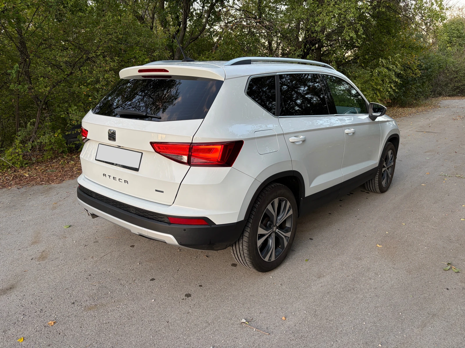 Seat Ateca 4x4 2.0TDI 190кс Xcellence ACC Панорама Теглич - изображение 6 | Auto.bg Seat Ateca 4x4 2.0TDI 190кс Xcellence ACC Панорама Теглич - изображение 6