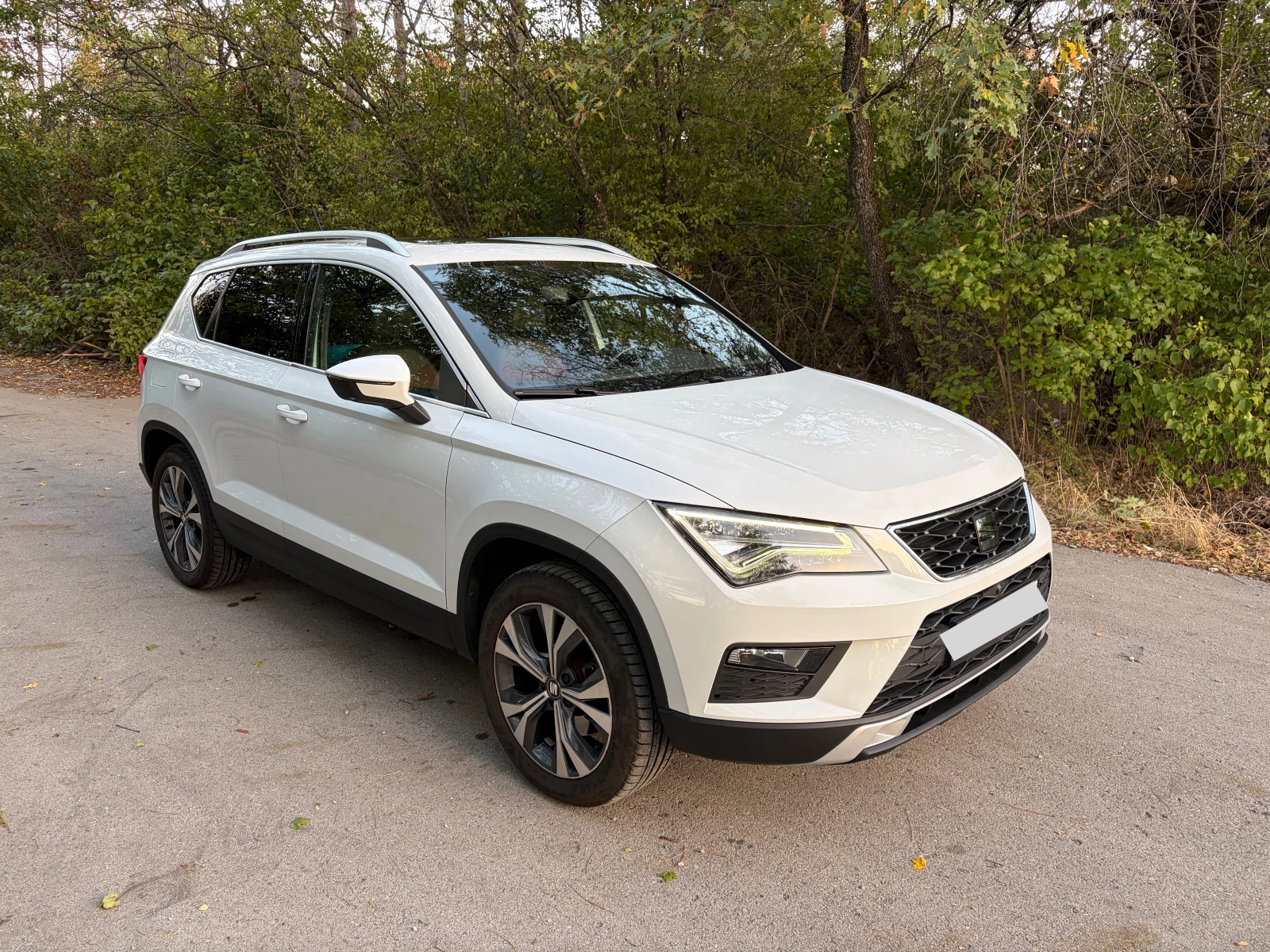 Seat Ateca 4x4 2.0TDI 190кс Xcellence ACC Панорама Теглич - изображение 8 | Auto.bg Seat Ateca 4x4 2.0TDI 190кс Xcellence ACC Панорама Теглич - изображение 8
