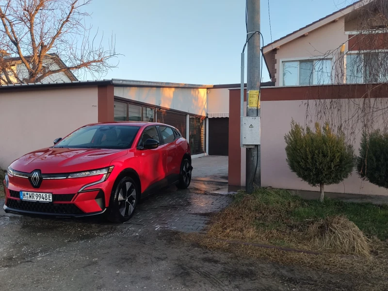 Renault Megane E-TECH Germany - 22200 € / 43419.43 лв. - 76921248 1 | Car24.bg Renault Megane E-TECH Germany - 22200 € / 43419.43 лв. - 76921248 1