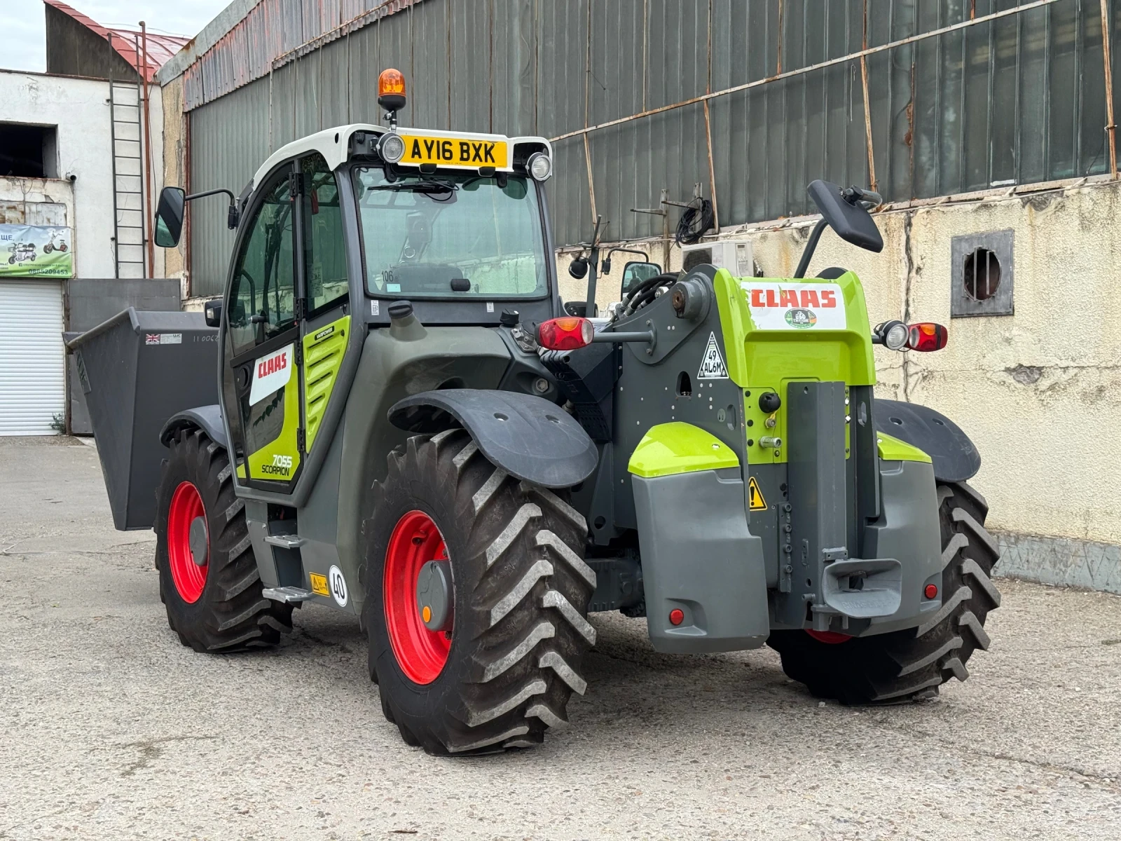 Телескопичен товарач Claas Scorpion 7055 - изображение 3 | Auto.bg Телескопичен товарач Claas Scorpion 7055 - изображение 3