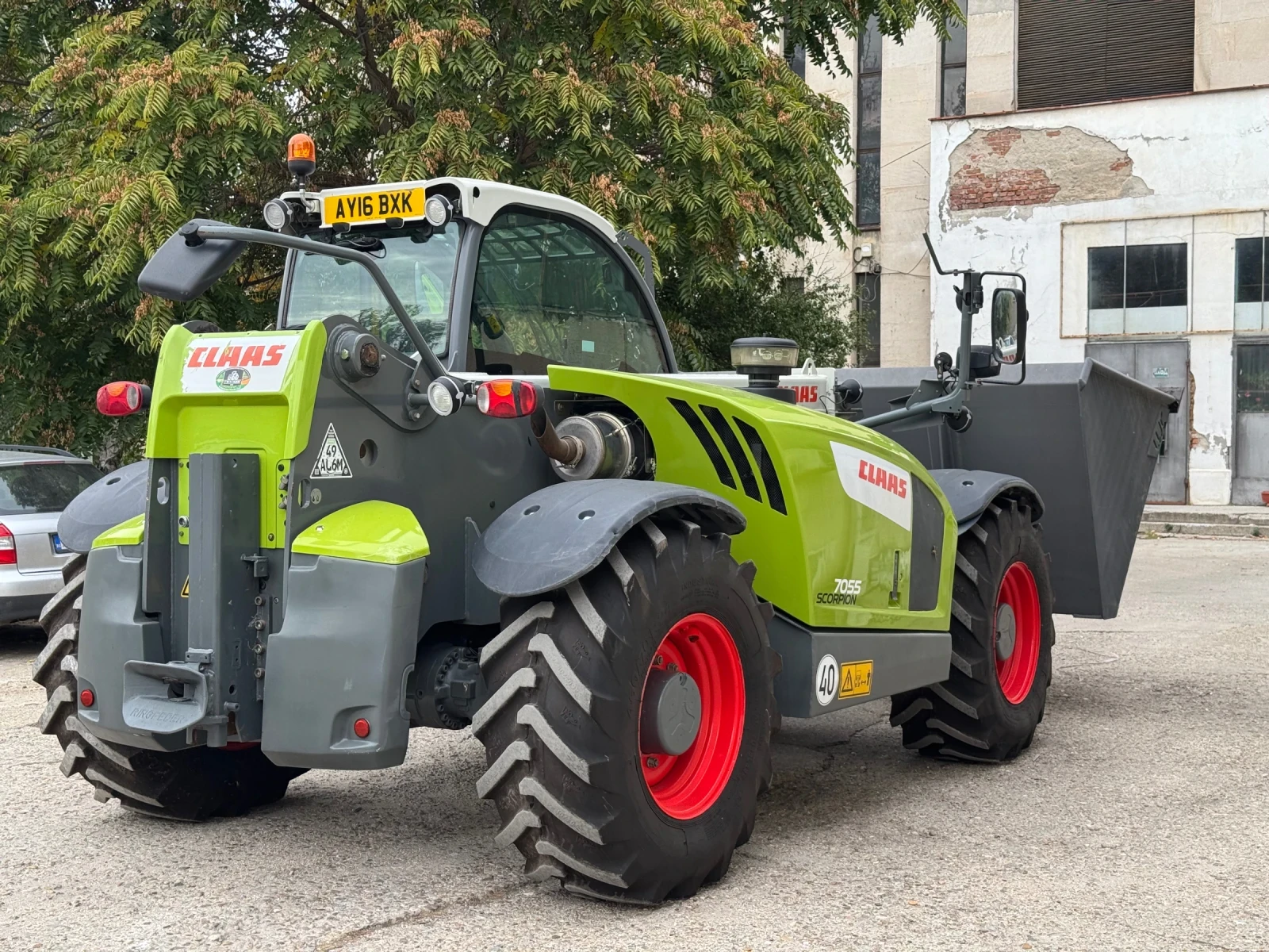 Телескопичен товарач Claas Scorpion 7055 - изображение 2 | Auto.bg Телескопичен товарач Claas Scorpion 7055 - изображение 2