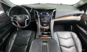 Cadillac Escalade 6.2* V8* ПОДГРЕВ* ОБДУХВАНЕ* МАСАЖ* КЕЙЛЕС* КАМЕРА | Auto.bg — изображение 6 Cadillac Escalade 6.2* V8* ПОДГРЕВ* ОБДУХВАНЕ* МАСАЖ* КЕЙЛЕС* КАМЕРА | Auto.bg — изображение 6