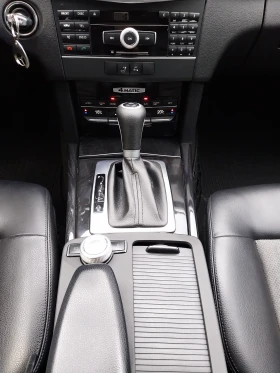 Mercedes-Benz E 250 E250/204кс/7G-/4-MAT/NAVI/TOP - 12300 лв. / 6288.89 € - 91703496 17 | Car24.bg Mercedes-Benz E 250 E250/204кс/7G-/4-MAT/NAVI/TOP - 12300 лв. / 6288.89 € - 91703496 17