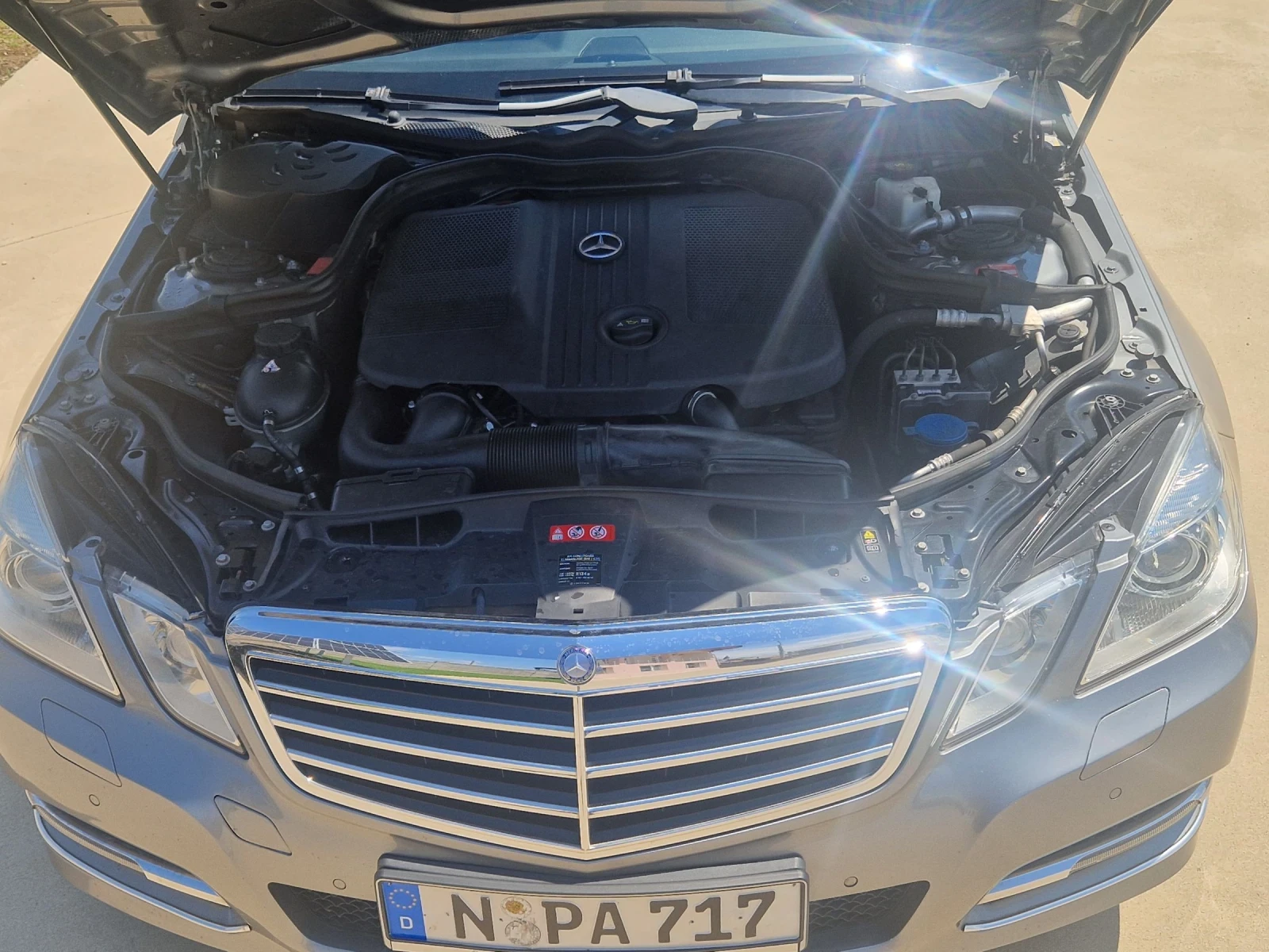 Mercedes-Benz E 220 BlueEfficiency - изображение 8 | Auto.bg Mercedes-Benz E 220 BlueEfficiency - изображение 8